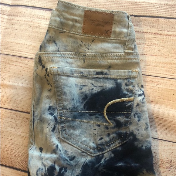 AMERICAN EAGLE Printed TIE DYE JEANS. Size 00. - Picture 2 of 6